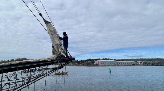 Bending on Sail